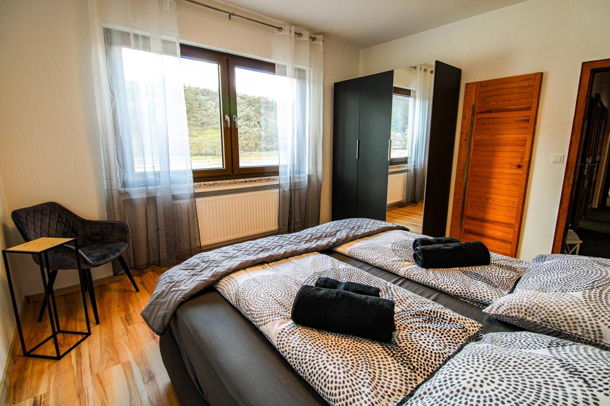 Exklusive Moselidylle: Fewo Mit Traumhaftem Staustufenblick, Netflix, Terrasse Neef Exterior foto
